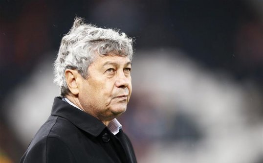 Shakhtar Donetsk manager Mircea Lucescu says Manchester United were lucky to come away with a draw from Wednesday evening's Champions League tie in Ukraine.