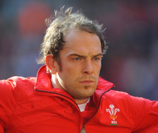 The Welsh Rugby Union have delayed the announcement of their team to face Samoa on Friday for 24 hours while they wait to learn the extent of their injury worries.