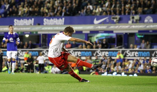 Stevenage forced extra-time against Premier League Everton at Goodison Park on Wednesday evening.