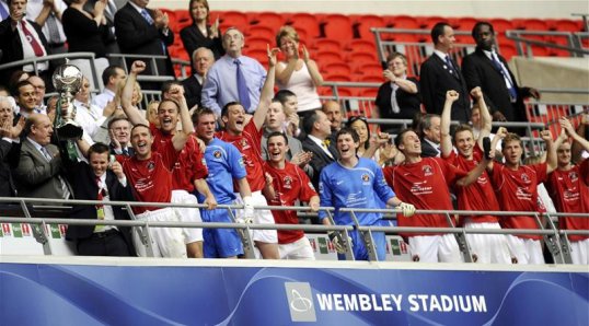 Fans who own a stake in Blue Square Premier outfit Ebbsfleet United will meet this evening to decide on the future of the cash-strapped club.