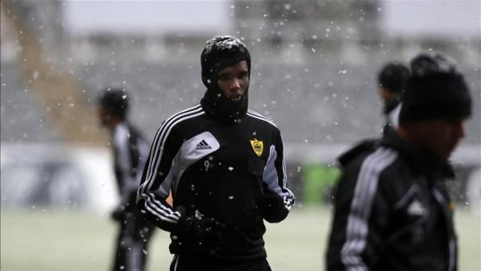 Former Anzhi Makhachkala coach Rene Meulensteen has tipped Samuel Eto’o to leave for Stamford Bridge this summer.