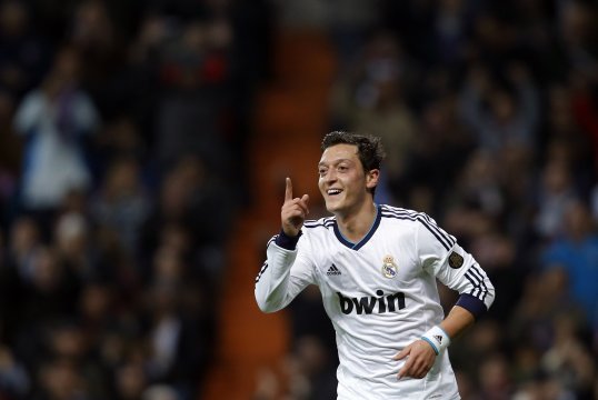 Real Madrid midfielder Mesut Özil believes he can become the best player in the world.