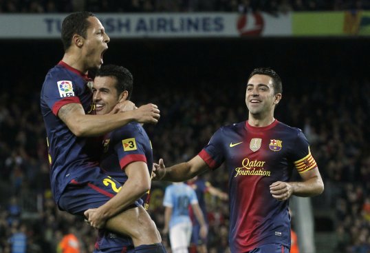 Barcelona defender Adriano has been ruled out for three weeks after picking up an injury in the side's 3-1 win over Celta Vigo.