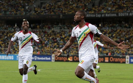 Mali held their nerve to defeat hosts South Africa in a nerve-jangling penalty shootout in their African Cup of Nations quarter-final this evening.