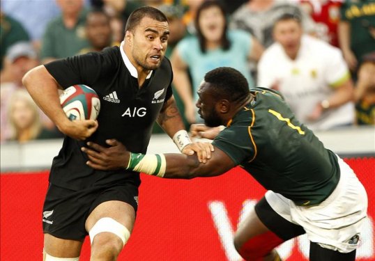 New Zealand claimed their second Rugby Championship title after they beat South Africa 38-27 in an all-action game.