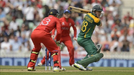 South Africa set a new highest ninth wicket partnership as David Miller and Rory Kleinveldt rallied to save the innings after an explosive start for England.