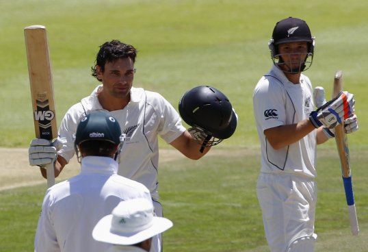 South Africa sealed an inevitable victory over New Zealand by a crushing innings and 27 runs before tea to win the first Test on the third day in Cape Town.
