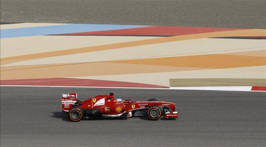Fernando Alonso finished fastest in the third and final practice session ahead of the Bahrain Grand Prix qualifying on Saturday morning.