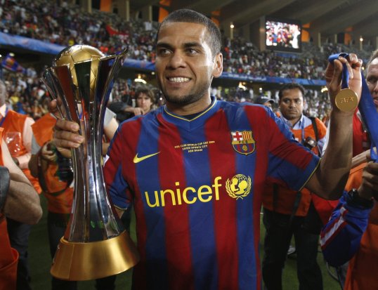 Barcelona defender Dani Alves believes Arsenal midfielder Jack Wilshere is good enough to play for the Catalan club
