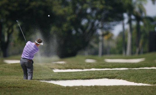 Luke Donald said he could not read the greens at the Maybank Malaysian Open as he missed the cut for the final round.