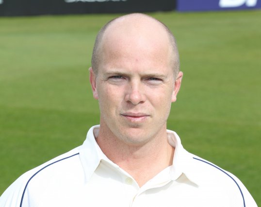 Warwickshire wicket keeper Tim Ambrose could miss the CB40 final against Hampshire at Lord’s with a thigh injury.