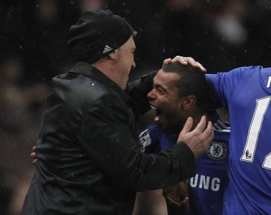 Paris Saint-Germain manager Carlo Ancelotti has spoken to Chelsea defender Ashley Cole about a possible move to the French big spenders.