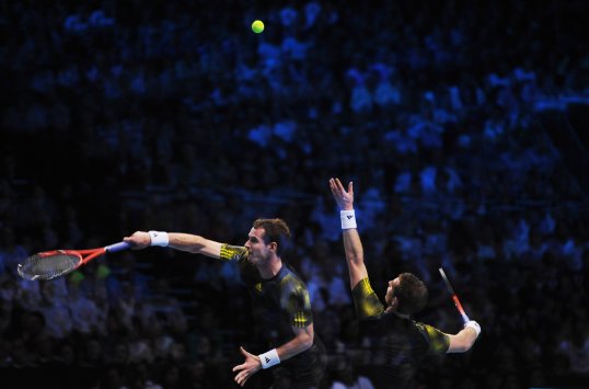 US Open champion Andy Murray is as fast as Olympic champion Usain Bolt… according to the tennis star’s coach.