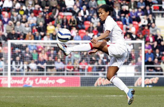An injury-time Ellen White header handed England Women a gritty victory over Canada this afternoon.