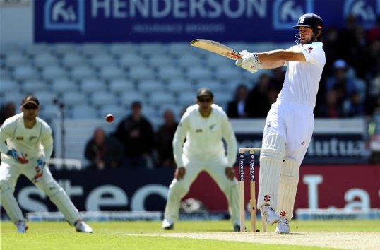 Two quick wickets before lunch have left England reeling on 67-3 on the second day of the second Test with New Zealand at Headingley.