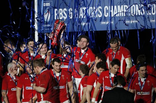 England have remained ahead of Wales in the rugby world rankings despite suffering a humiliating defeat in the Six Nations at the weekend.