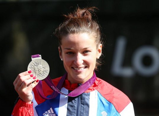 Olympic cyclist Lizzie Armistead has taken issue with comments Nicole Cooke made about drug cheats as she announced her retirement on Monday.