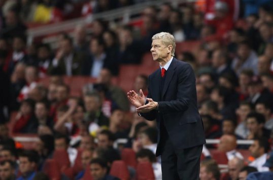 Arsenal boss Arsene Wenger praised his team’s first-half performance after they beat Napoli 2-0 in the Champions League.