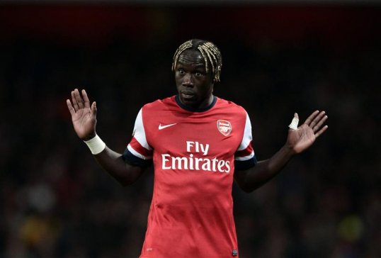 Arsenal defender Bacary Sagna is undecided on his future at the club, but would favour a return to France if he does leave, with the likes of PSG and Monaco both interested in him.