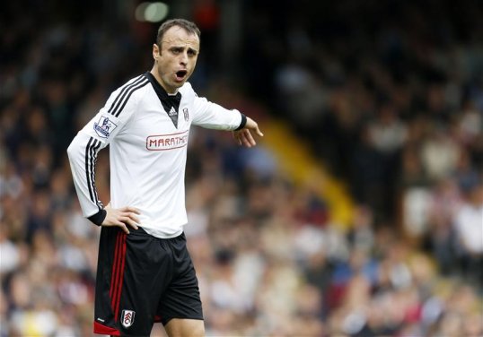Arsenal are weighing up a possible January swoop for want-away Fulham striker Dimitar Berbatov, SportsDirect News can reveal.