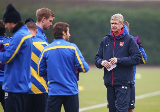 Arsenal manager Arsene Wenger has warned his side against complacency in their Champions League clash with Napoli on Wednesday.