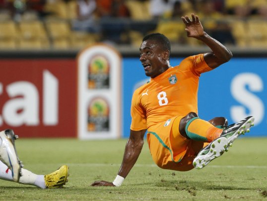 Arsenal boss Arsene Wenger is weighing up a January move for Lille forward Salomon Kalou.