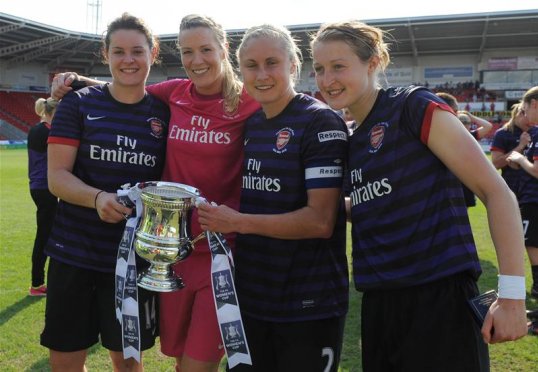 Arsenal ladies have shown their millionaire male colleagues how to win a trophy with a 3-0 win over Bristol Academy inthe Women’s FA Cup.