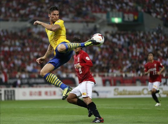 Valencia are reportedly lining up a move for Arsenal forward Olivier Giroud, should the Spanish side see striker Roberto Soldado leave for Tottenham Hotspur.