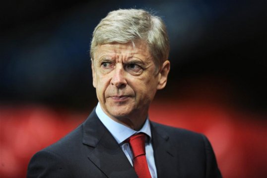 Arsenal manager Arsene Wenger has brought Santi Cazorla and Mathieu Flamini into his starting line-up for his side’s trip to strugglers Crystal Palace.
