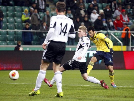Arsenal are eyeing a move for Legia Warsaw midfielder Dominik Furman.