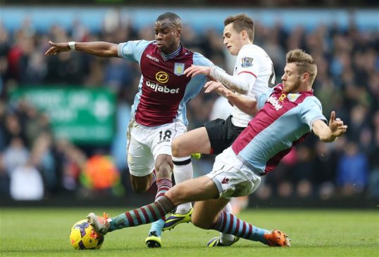 Sky Sports pundit Jamie Carragher has laid into Aston Villa after a poor showing against Manchester United this afternoon.
