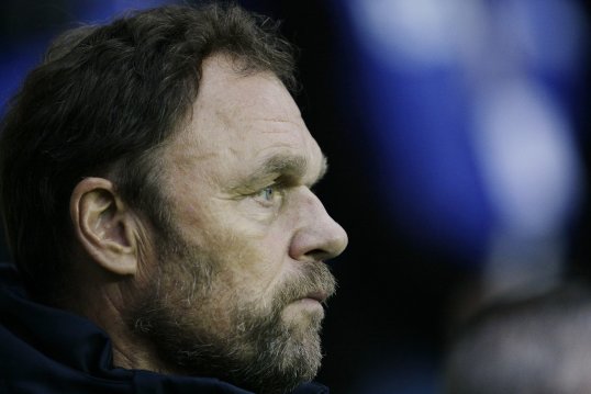 Australia's hopes of qualifying for a third successive World Cup will again rest on ageing shoulders due to a lack of quality youth players, according to the team coach.