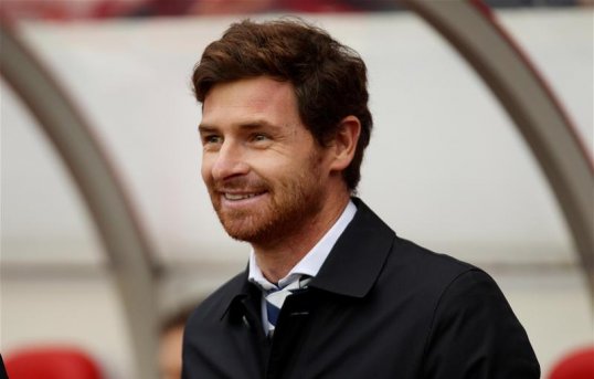 Tottenham Hotspur manager André Villas-Boas has told his players that they need to maintain their high standards in today’s game against Reading.