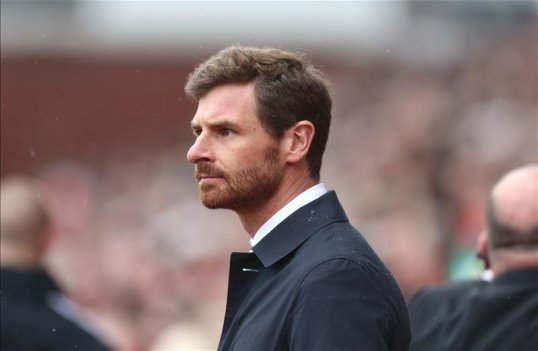 Tottenham Hotspur manager Andre Villas-Boas says he expects to spend five to 10 more years in football management before leaving it behind.
