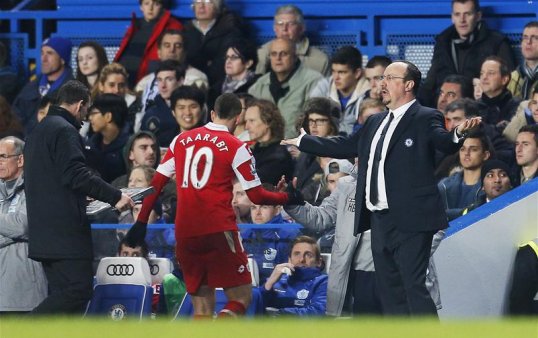 Chelsea interim manager Rafael Benítez feels that his squad needs more depth if they want to challenge for the Premier League title.