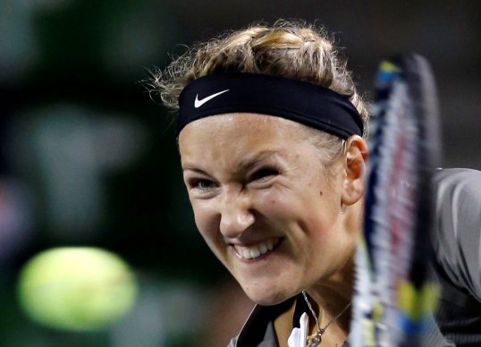 World number one Victoria Azarenka has pulled of the Pan Pacific Open in Tokyo.