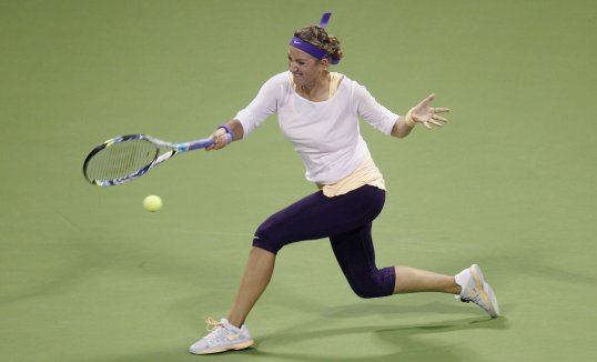 World number two Victoria Azarenka has pulled out of the WTA Dubai Duty Free Championships with a foot injury.