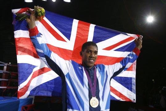 The buzz created by Great Britain’s boxers in the London 2012 games has inspired US boxing promoters Golden Boy to attempt to sign the young prospects.