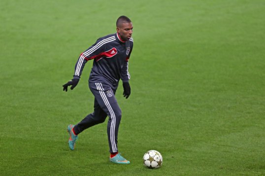 Ajax winger Ryan Babel has revealed he has returned to full training after recovering from a knee injury.