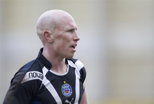Bath have extended the loan deal with Munster for Irish scrum-half Peter Stringer until the end of the season.