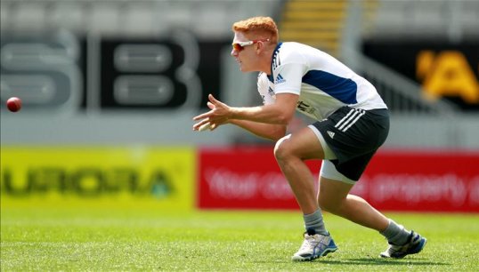 England have opted to replace the injured Kevin Pietersen with Jonny Bairstow in the third and final Test against New Zealand in Auckland on Friday.