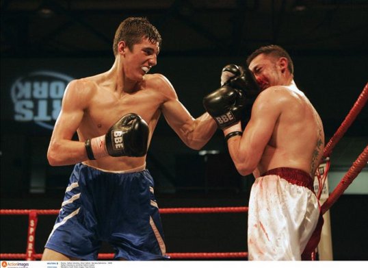 Tottenham Hotspur and Wales winger Gareth Bale has backed Nathan Cleverly ahead of his defence of his WBO World Light-Heavyweight title against Sergey Kovalev in Cardiff.