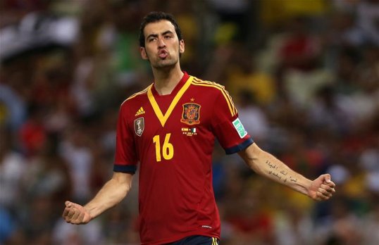 Barcelona midfielder Sergio Busquets will sign a new contract with the Catalan club next week which will increase his buy-out clause to €150 million (£128m).