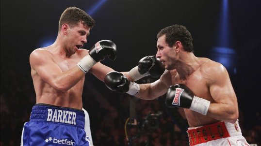 Darren Barker increased his record to 25-1 by stopping Italian Simone Rotolo after the fourth round at Wembley.