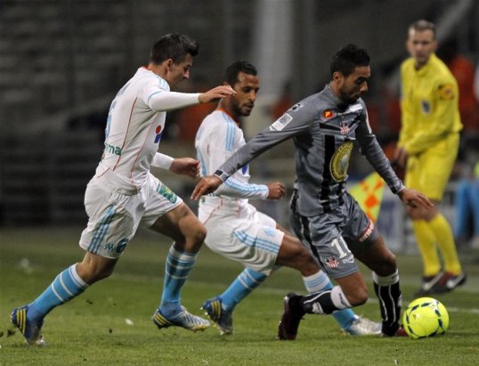 Marseille midfielder Joey Barton has escaped punishment from the National Council of Ethics (CNE) for his Twitter rant at Paris Saint-Germain’s Brazilian defender Thiago Silva.