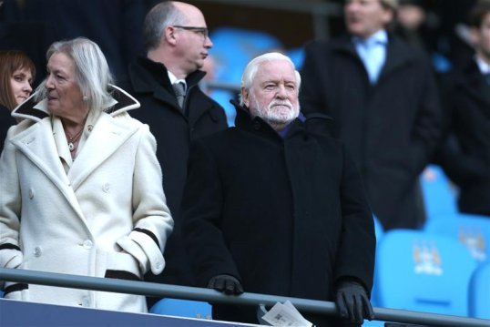 Leeds United chairman Ken Bates has revealed he tried to sack former manager Neil Warnock six months before his eventual departure, but was thwarted by the protracted takeover deal.