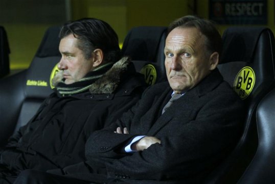 Borussia Dortmund chief executive Hans-Joachim Watzke has denied claims that rivals Bayern Munich saved the club from avoiding administration in 2004.