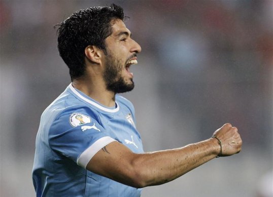 Bayern Munich are in pole position to sign Luis Suarez from Liverpool after Real Madrid ruled themselves out of the race for his signature.