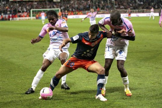 Montpellier midfielder Younes Belhanda has admitted that he wants a new challenge and is eyeing up a move to either England or Germany.