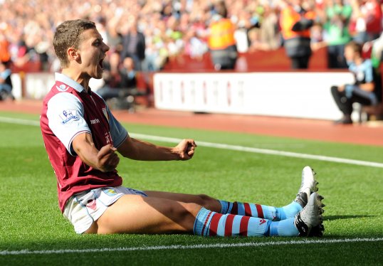 Darren Bent has backed his new Aston Villa team-mate Matthew Lowton for an England call-up.